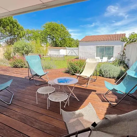 Proche De La Cible, Familiale Avec Annexe, Jardin Et Parking * Saint-Martin-de-Ré